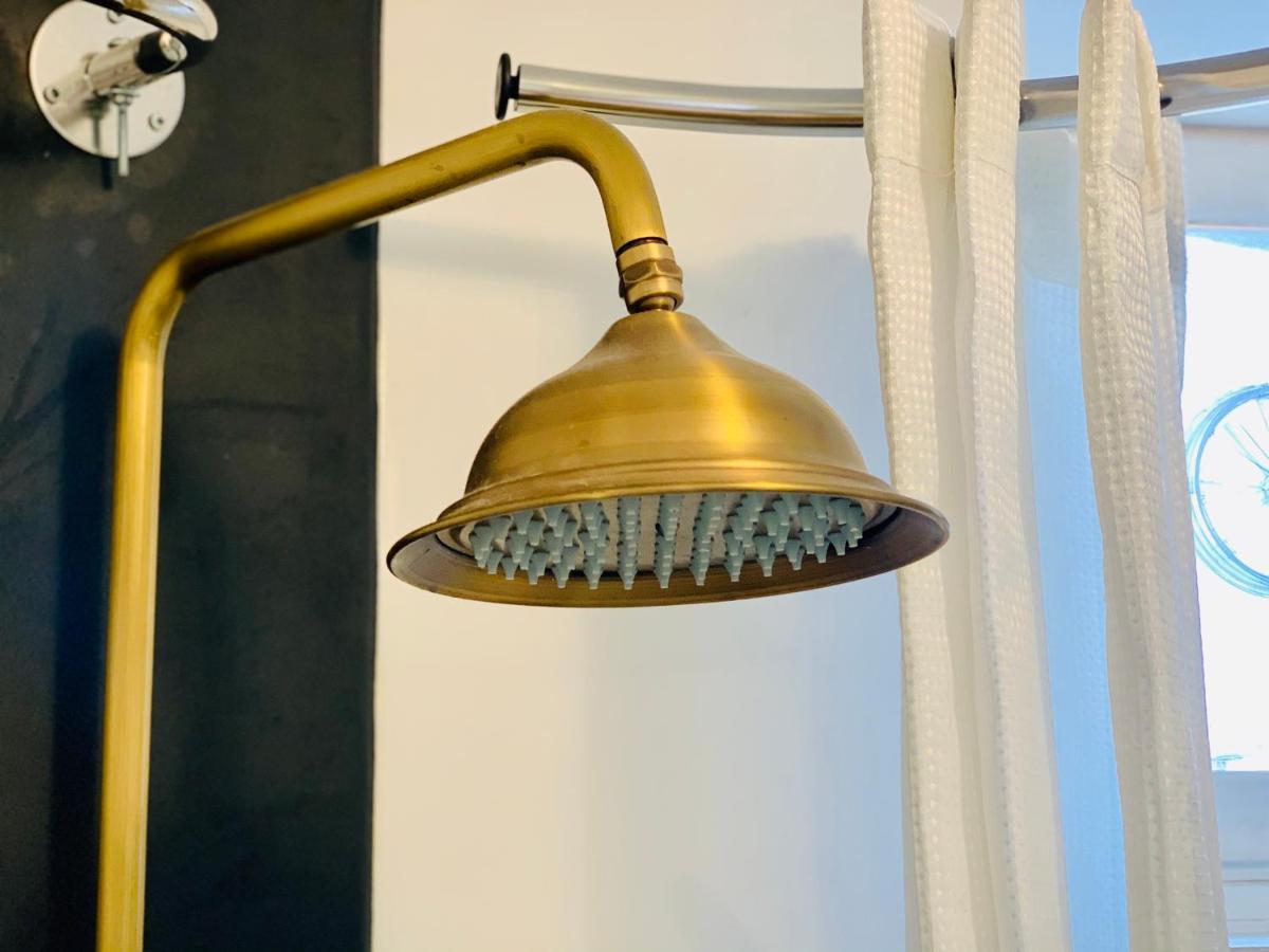 Elegant Studio Sous Les Toits Marseilles Exterior foto