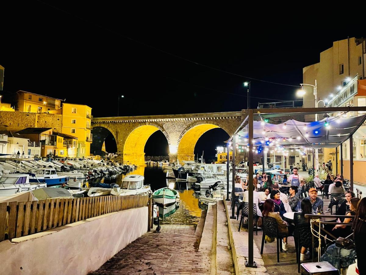 Elegant Studio Sous Les Toits Marseilles Exterior foto