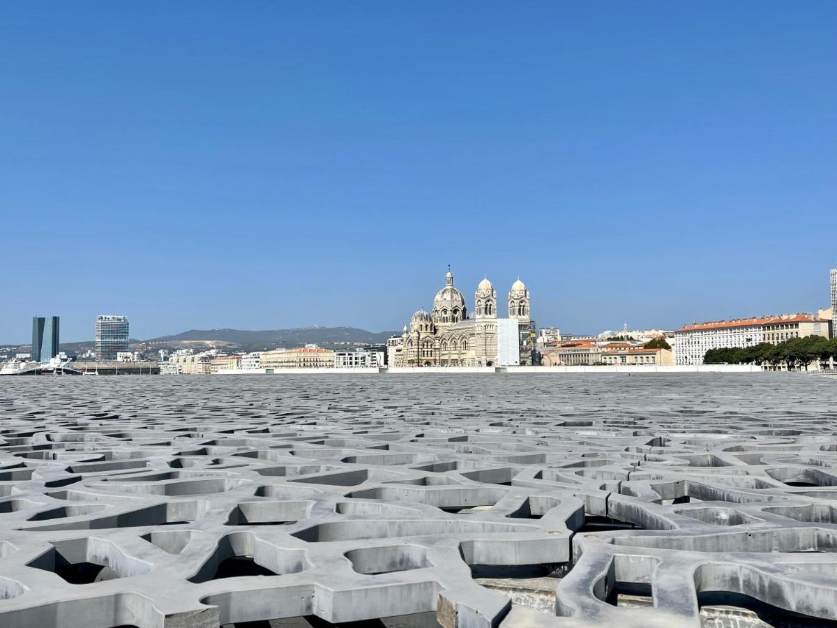 Elegant Studio Sous Les Toits Marseilles Exterior foto