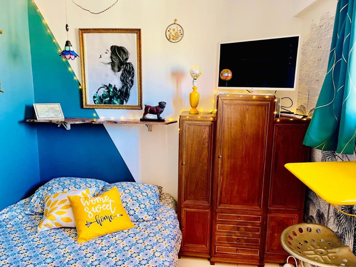 Elegant Studio Sous Les Toits Marseilles Exterior foto